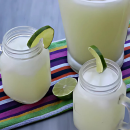 Jarra con agua fresca de 1.5lt